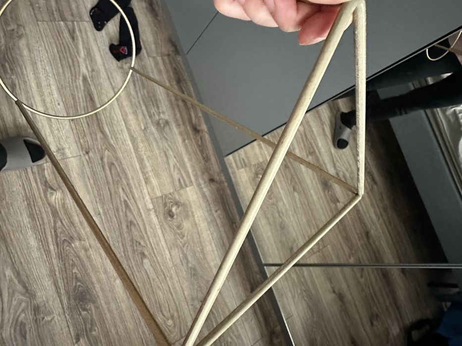 Dwie metalowe osłonki doniczki na stojakach styl loft