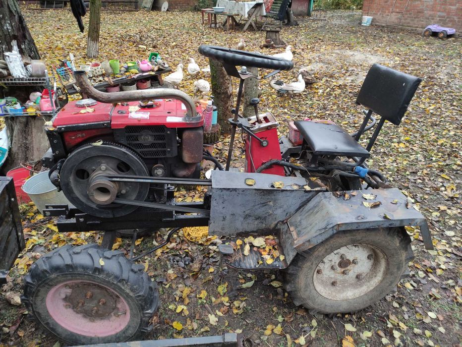 Продам тракторець в гарному стані 42000грн в с.Лантратівка Сум.обл