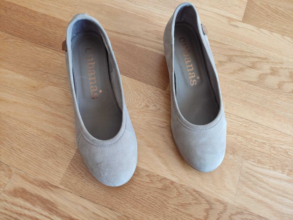 Sapatos Cubanas tamanho 36