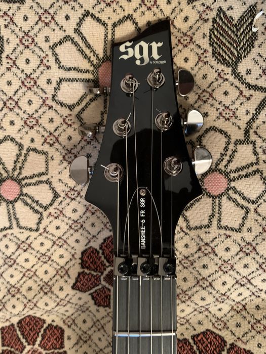 Електрогітара SGR by Schecter Banshee-6 FR BLK