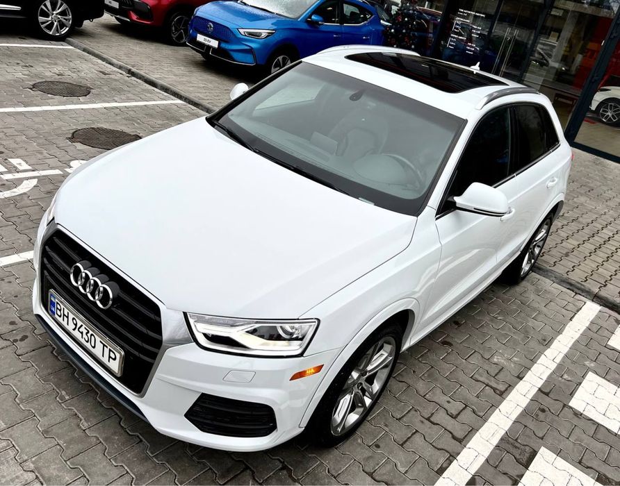 Audi Q3 2.0 tfsi белая 2015