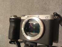 Sony A7C II aparat.