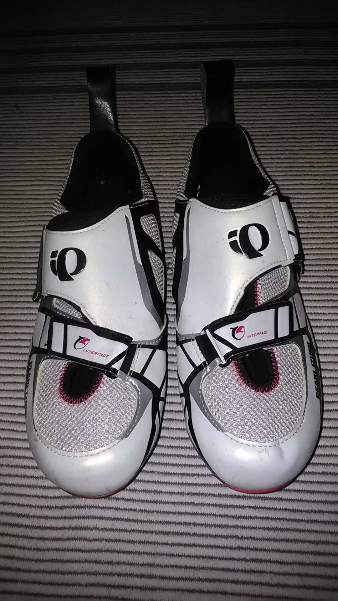 Buty Pearl Izumi TRI FLY IV czarno/białe rozm. 43