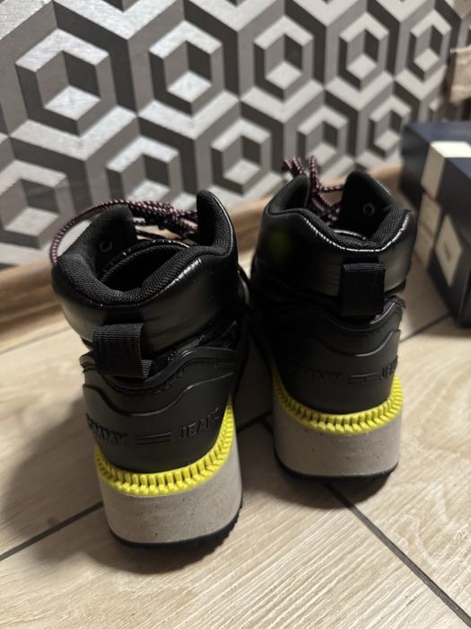 Хайтопи кросівки черевики Tommy Hilfiger