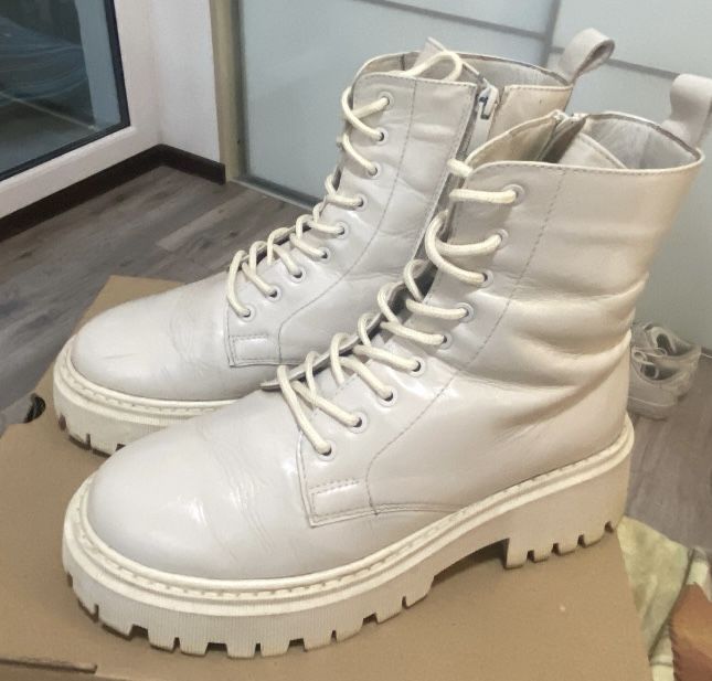 40 р. шкіряні молочні черевики з натуральним утепленням