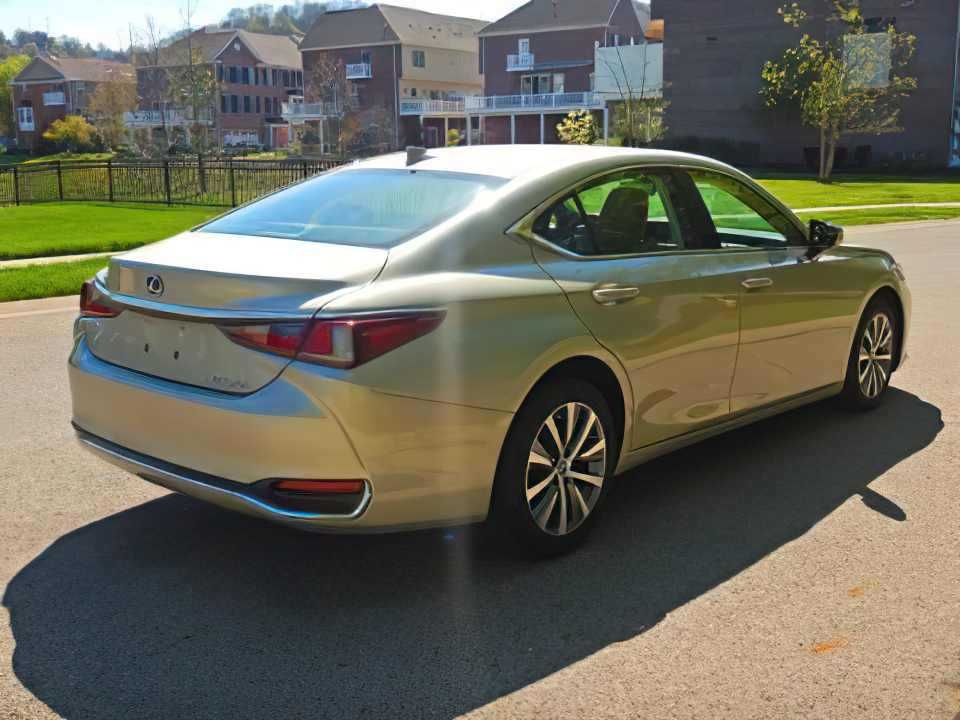 2021 Lexus ES 250