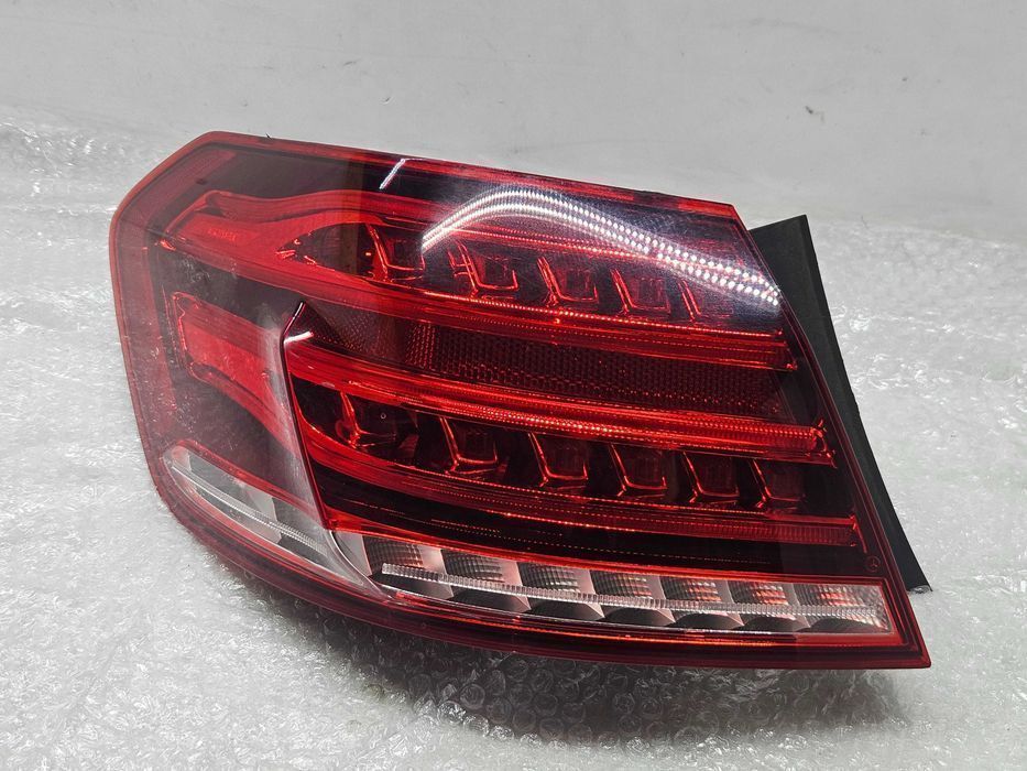 MERCEDES-BENZ W212 LIFT Lampa Lewy Tył Tylna A212.906.07.03