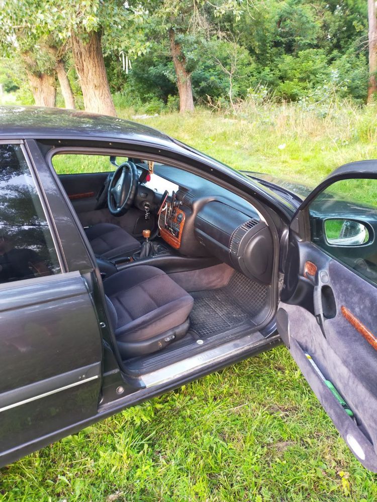 Opel Omega B 1998