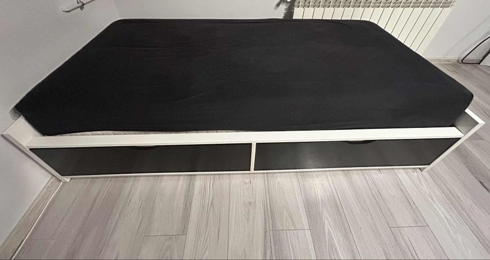 Łóżko 90x200 z szufladami i materacem