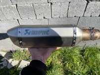 Akrapovic сірий