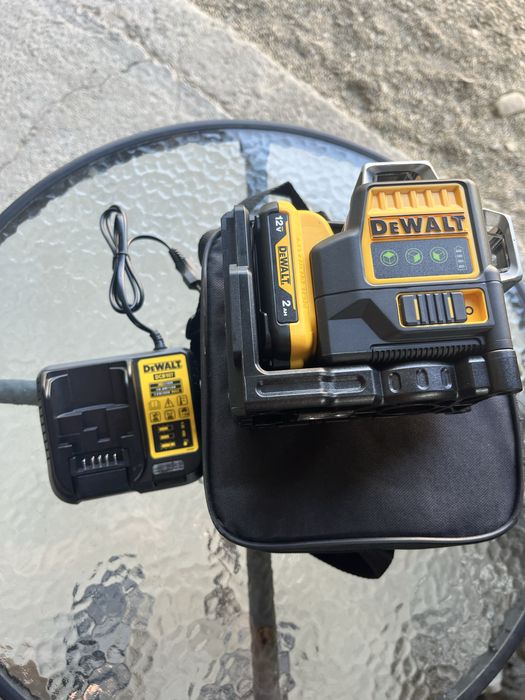 Laser budowlany  krzyzowy  dewalt zamiennik