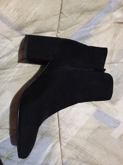 Продам ботінки замш замінник