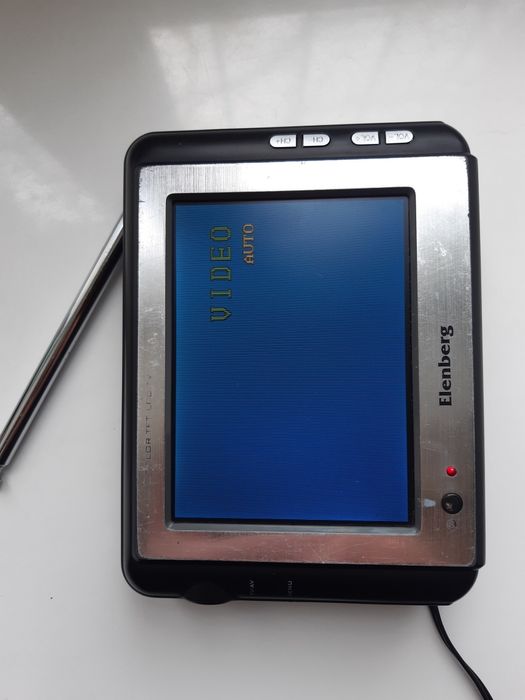 Телевизор цветной переносной Elenberg TV-507 с 5-дюймовым ЖК- экраном