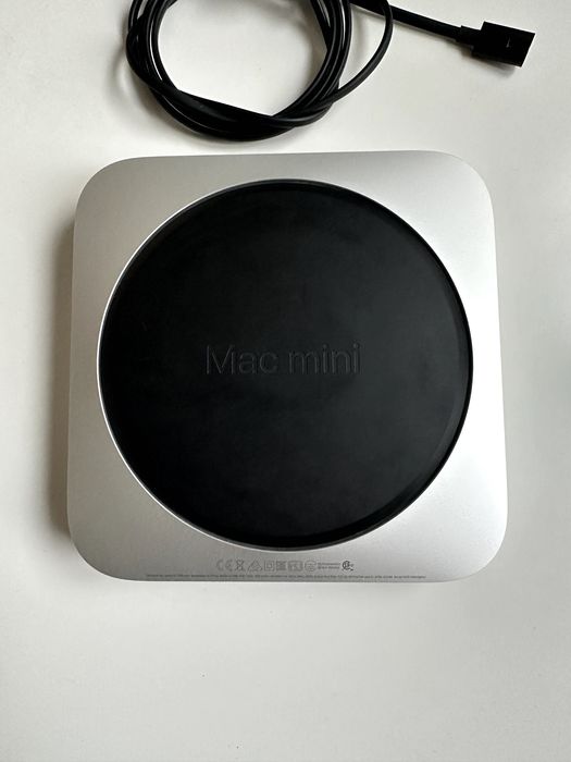 Mac mini M1 • 8/256GB