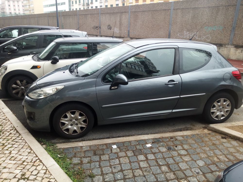 Peugeot 207 hdi 1.4 comercial