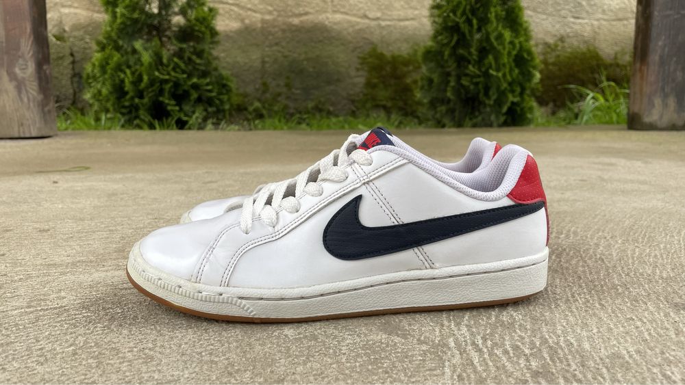 Кросівки Nike Court Royale