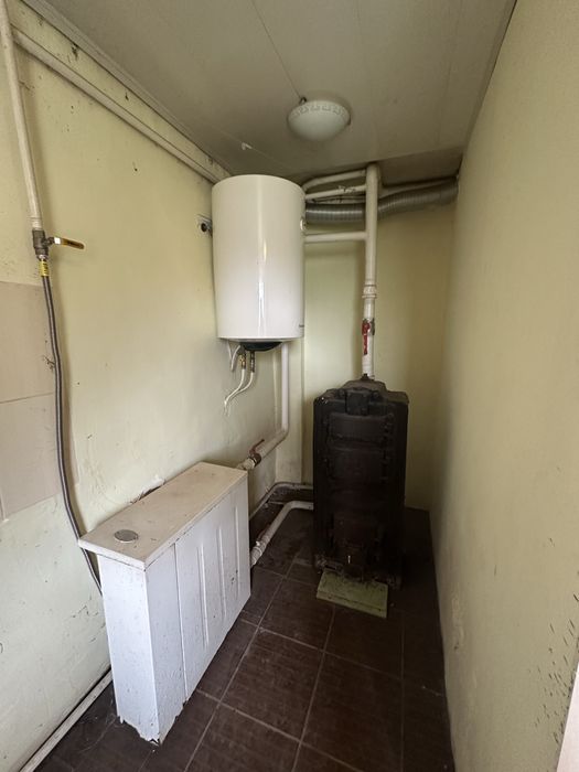 Седнів Центр будинок 80 м кв зі всіма комунікаціями 15 сот