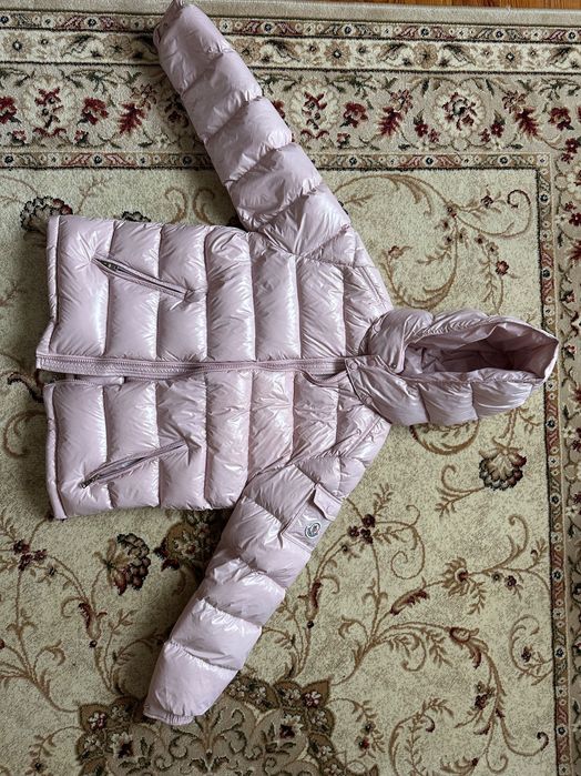 куртка розова moncler