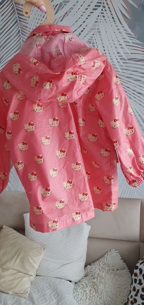 Płaszczyk przeciwdeszczowy dla dziewczynki hello kitty 92 H&M