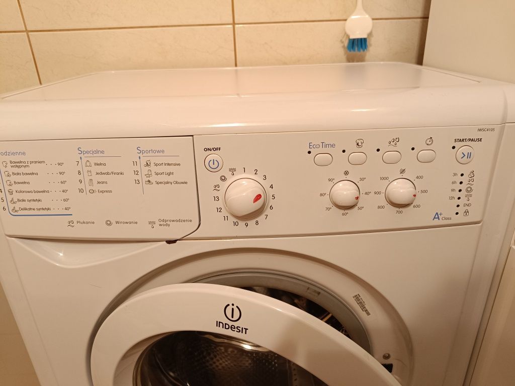 Pralka Indesit IWSC4105