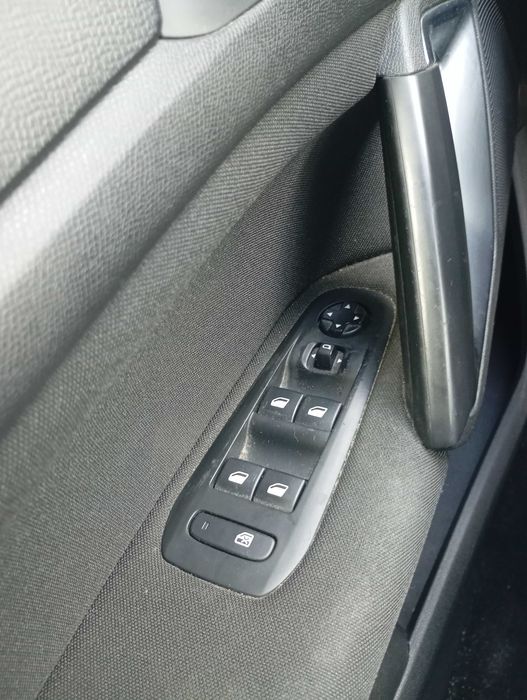 Peugeot 308 Sw II 2015 1.6 blue hdi