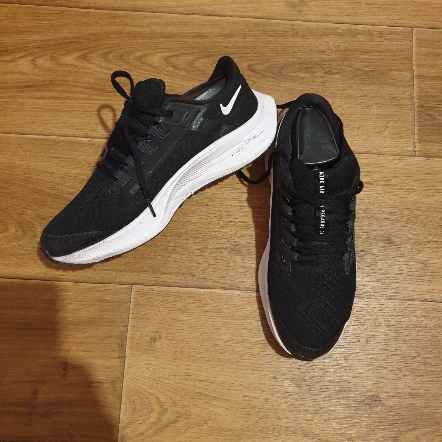 Женские кроссовки Nike 38.5 zoom чёрные