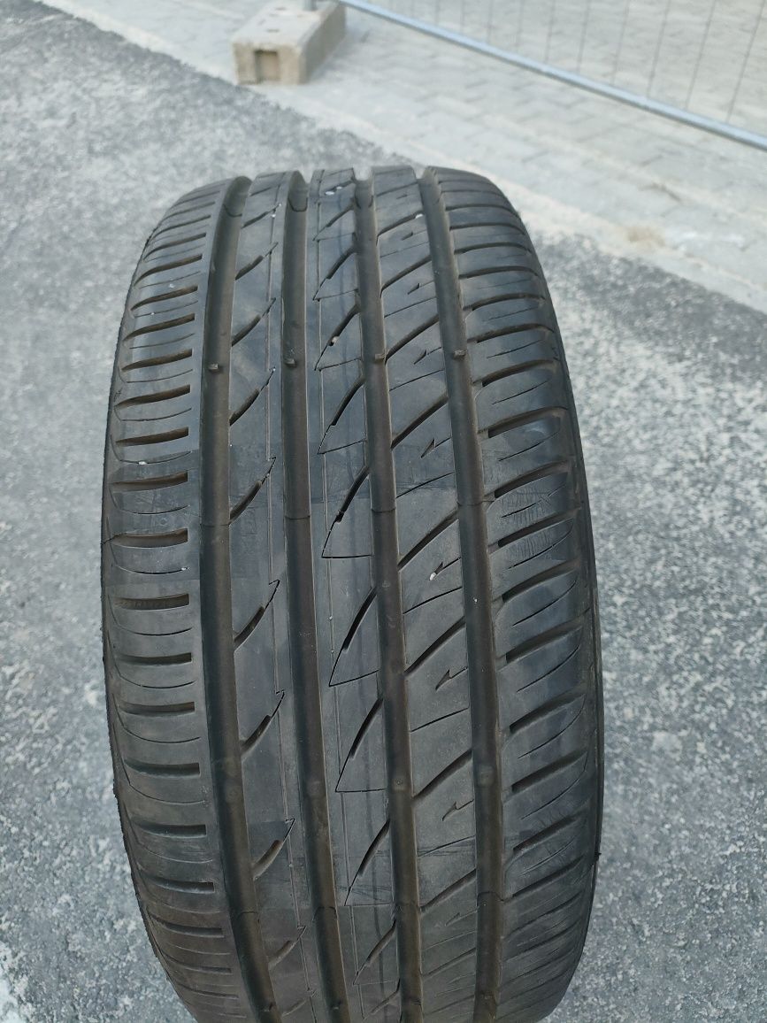 Opona 225/45R17 Continental letnia