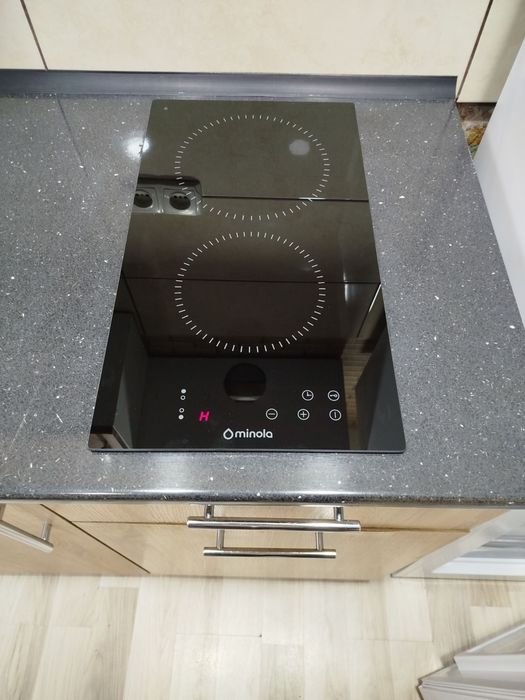 Актуально! 1-ая кв. 2/5 р-н Варуса, Гагарина