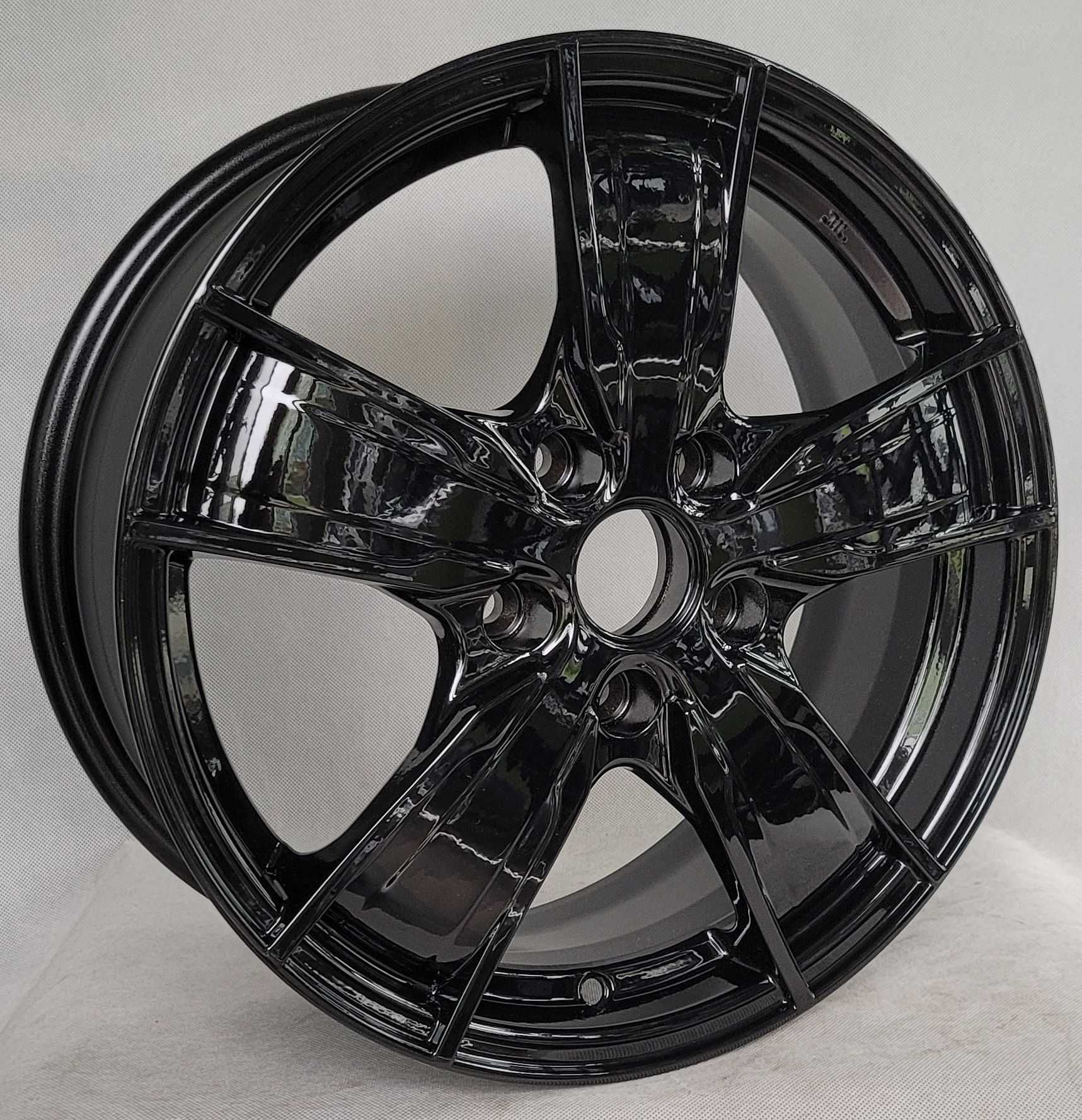 Felgi malow. 16 5x112 Seat Leon Skoda Octavia Superb 3 VW Passat B7 B8