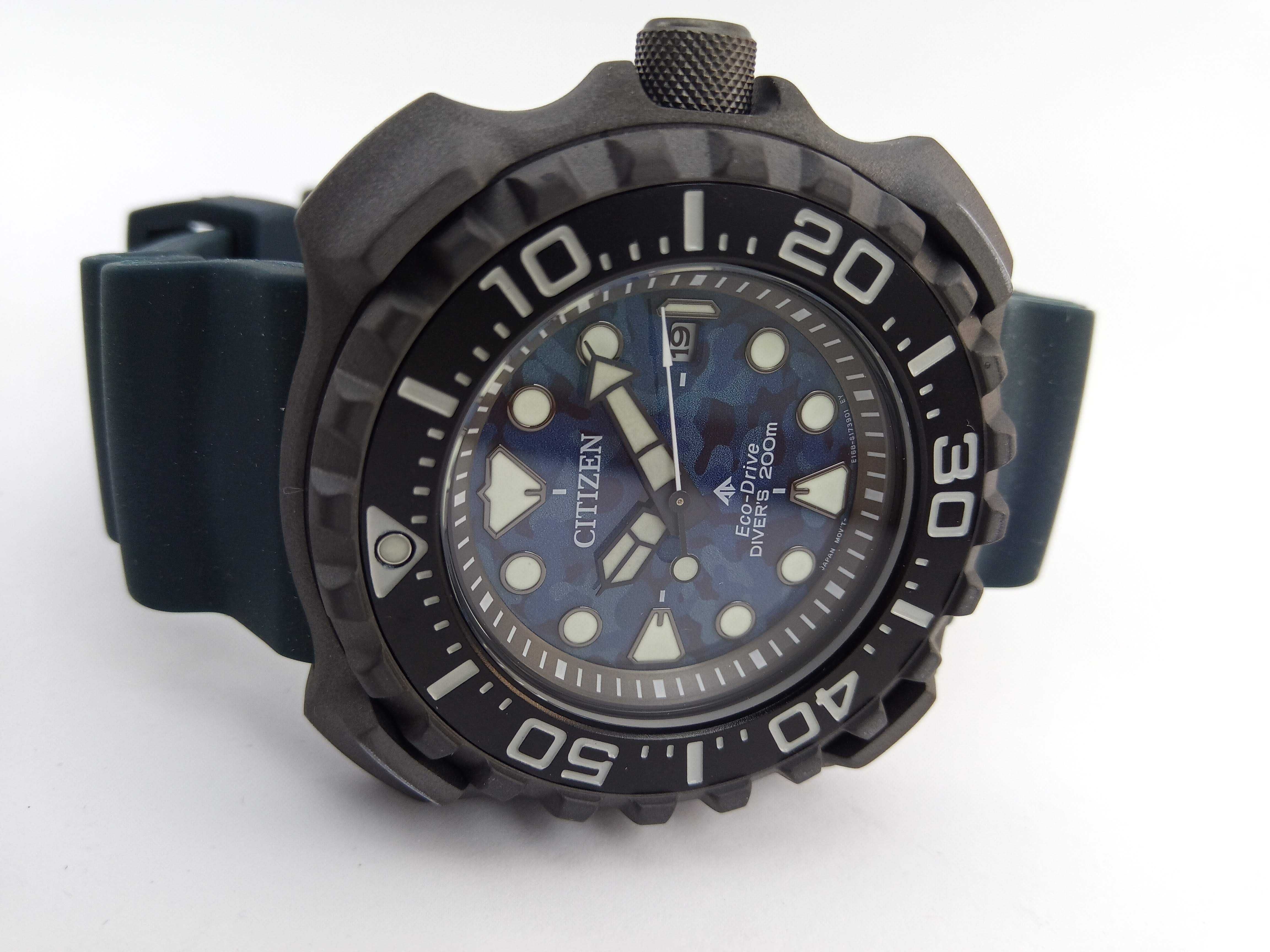 Титановые японские дайверские(200м) часы Citizen Eco-Drive BN0227-09L
