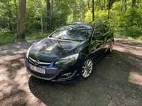 REZERWACJA Opel Astra J COSMO sedan lift bdb prywatne