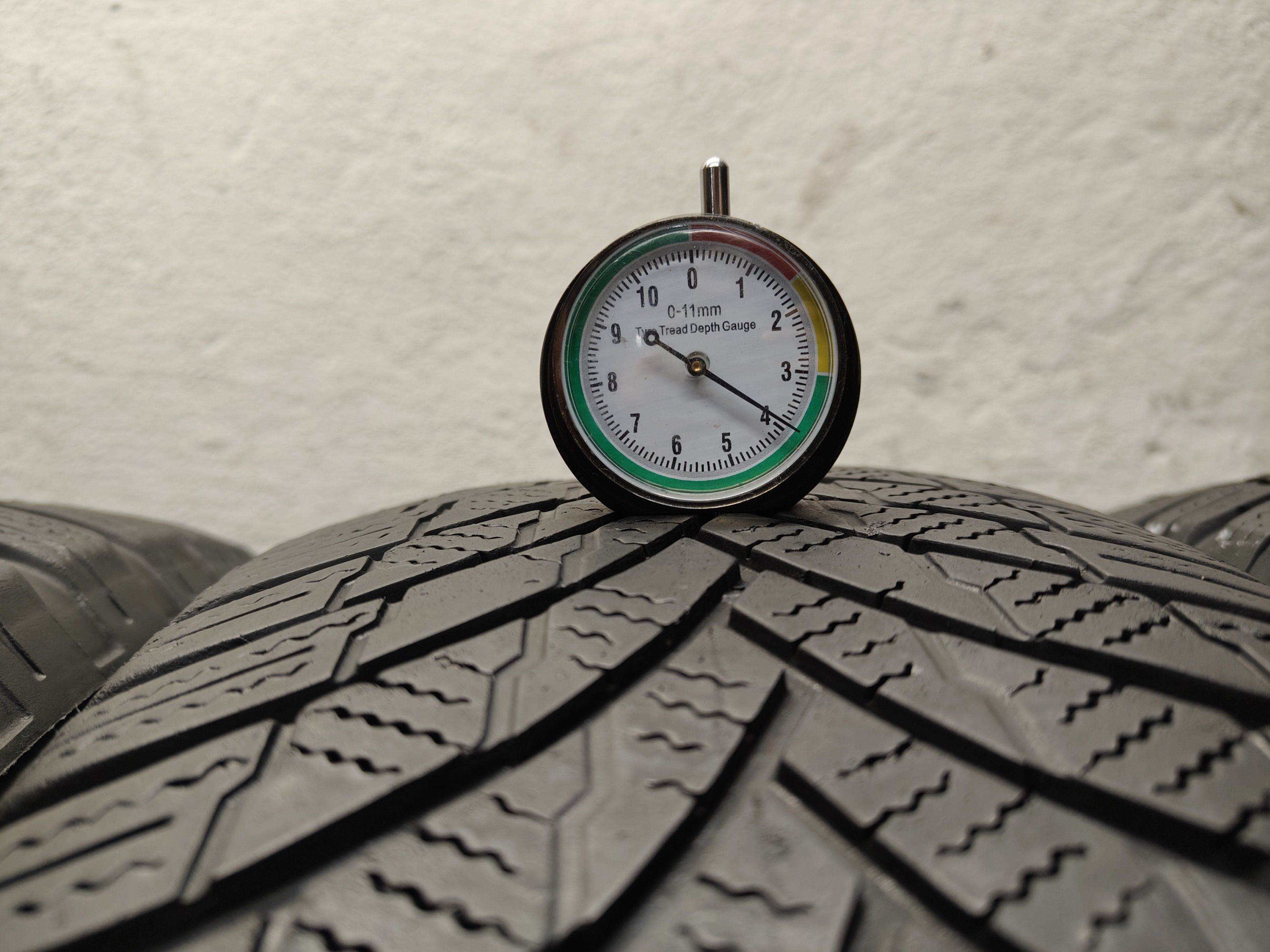 4X 215/65R16 98H Firestone Winterhawk 4 Opony Zimowe