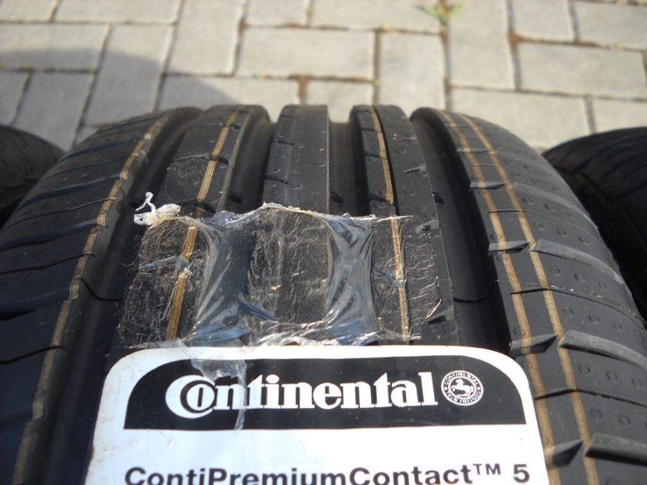 Komplet opon letnich Continental 215/60/17 96H bież.8mm 2016 rok