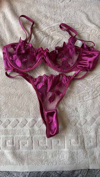 Продам 3 набора белья