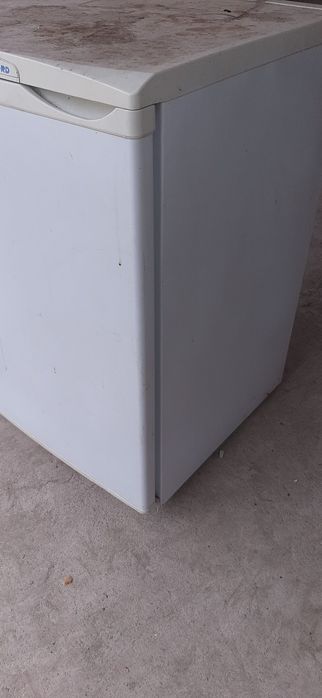 Морозилка камера малинькая