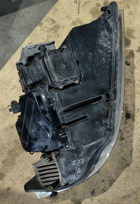 Farol esquerdo Lci bmw E90/E91 bi-xenon