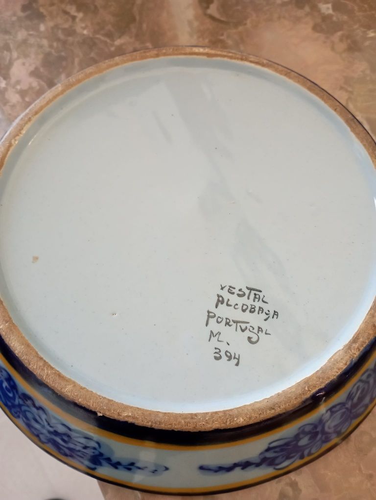 3 Vasos e um pedestal