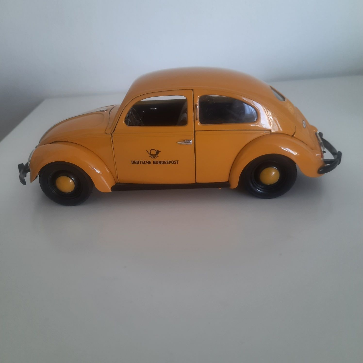 Volkswagen garbus deutsche post solido 1:17