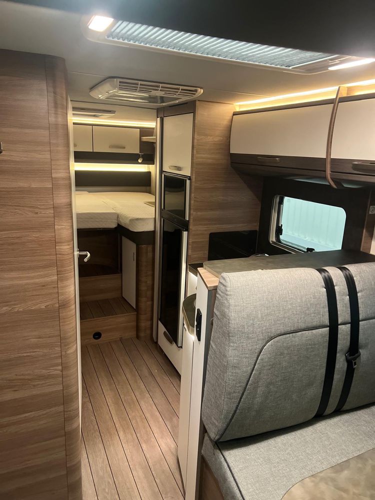 Knaus live I 700 meg