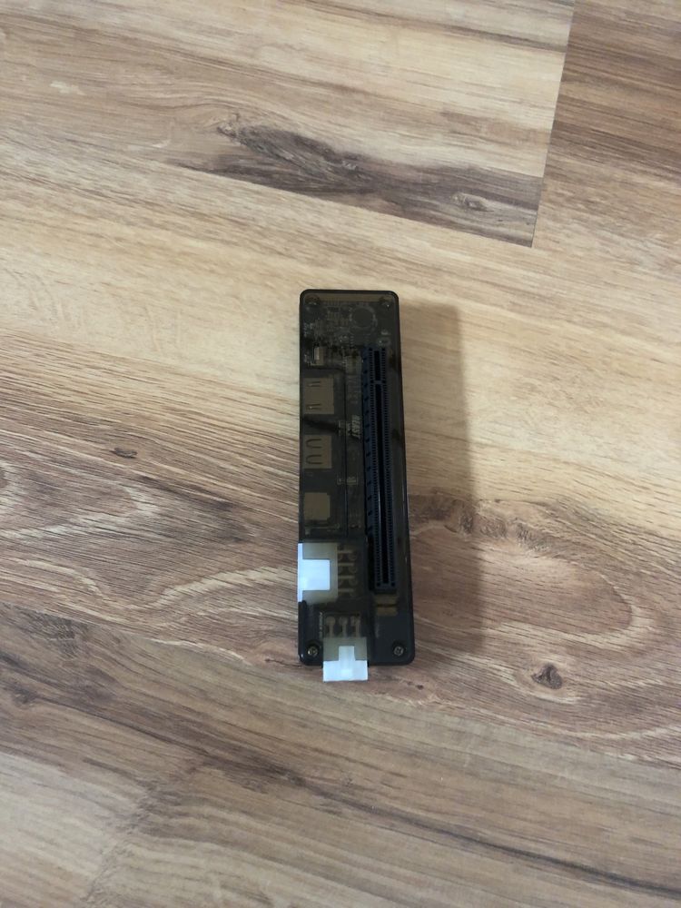 Adapter do dedykowanych kart graficznych