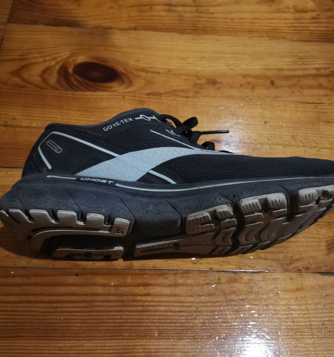 Кросівки для підлітка