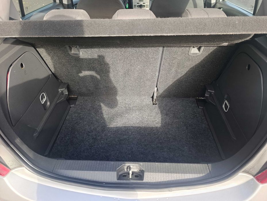 Opel Corsa automático 1.2  2008