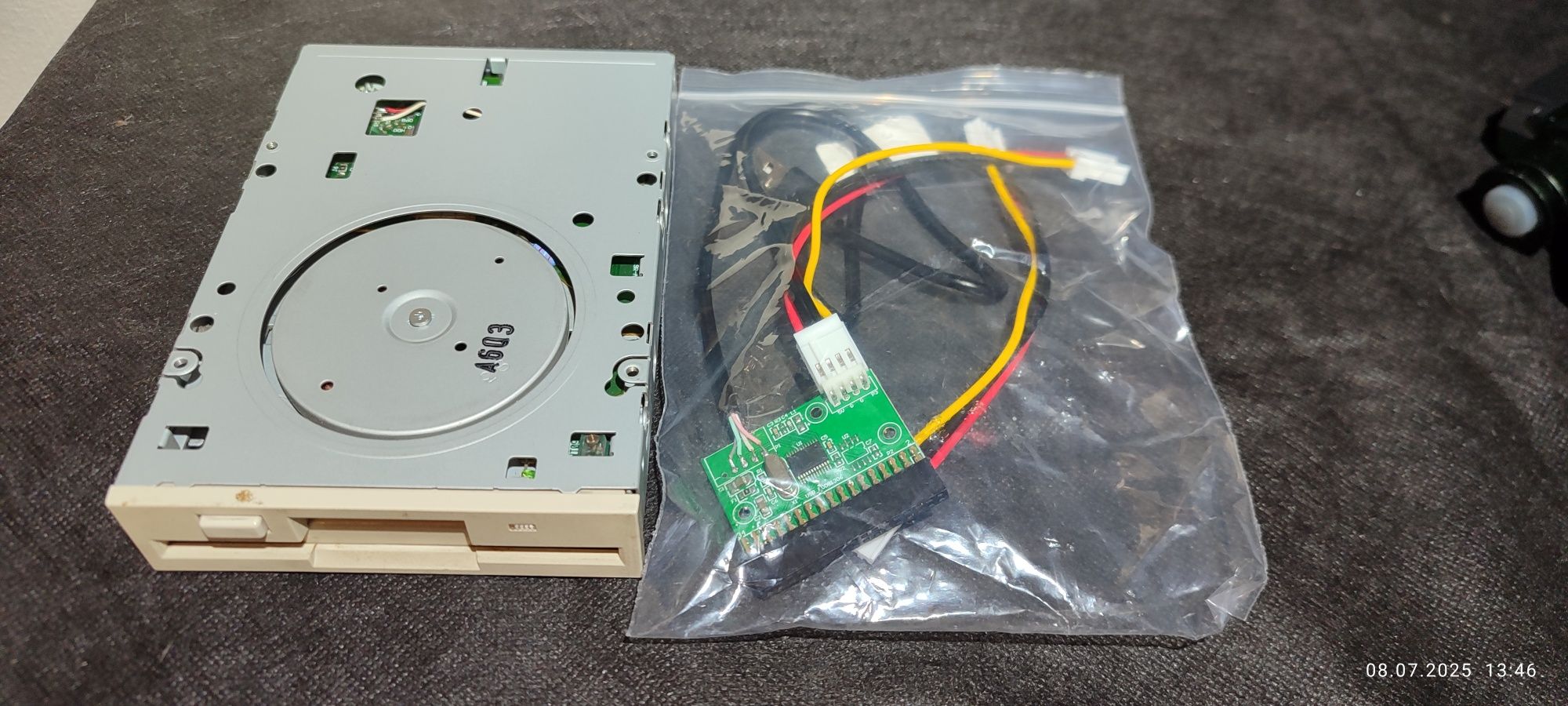 Floppy drive external USB зовнішній флоппі дискета дисковод ЮСБ