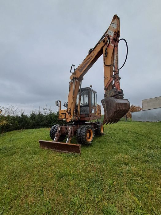 Koparka case JCB Volvo minikoparka
