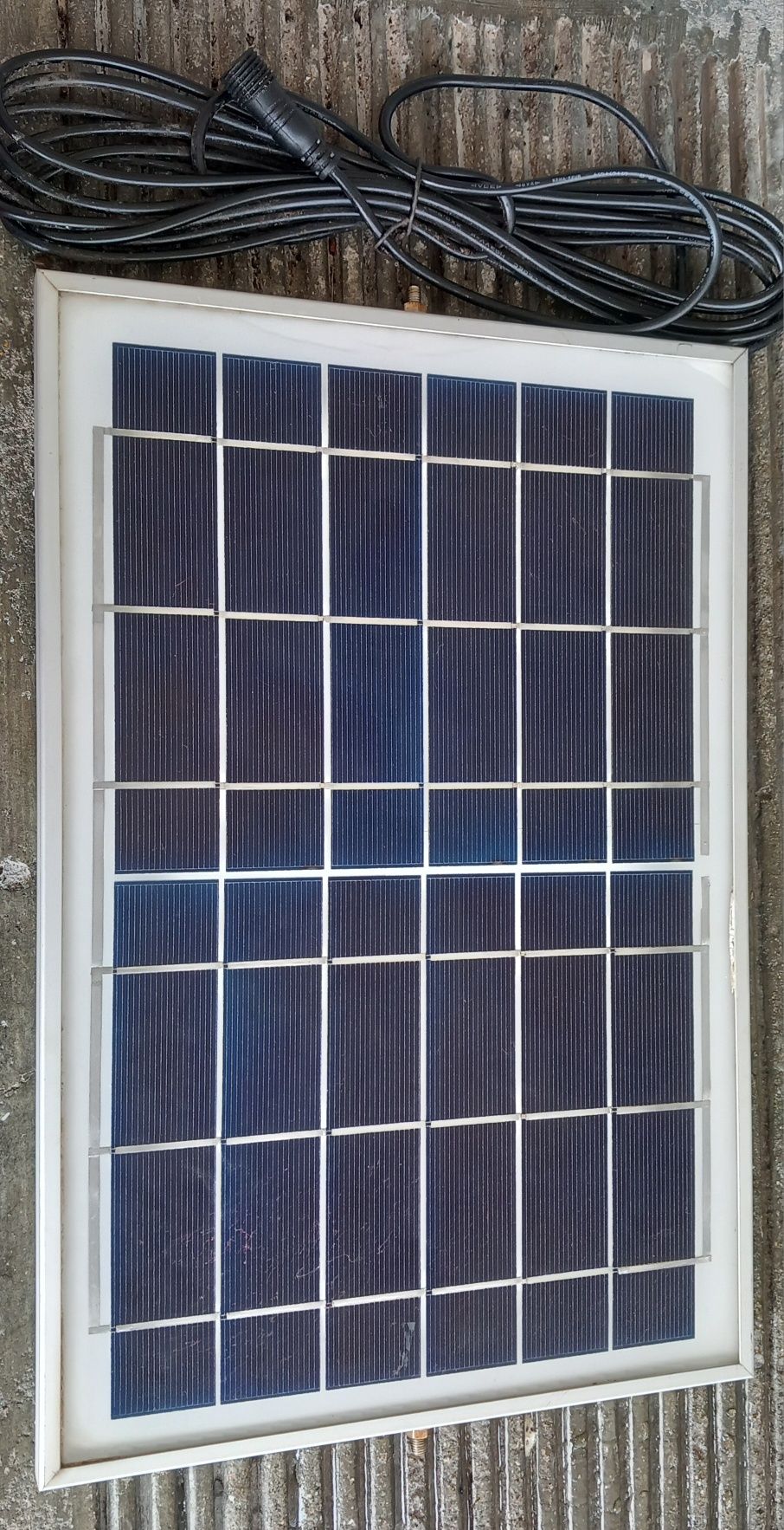 Led solar com painel