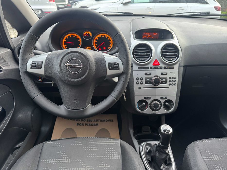 Opel Corsa 1.2 Enjoy