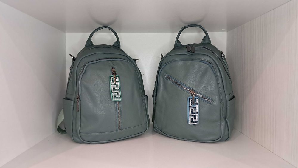 Женский рюкзак-сумка из экокожи.