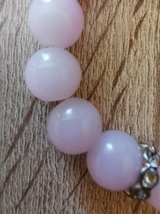 Bransoletka w odcieniu delikatnego różu/fioletu