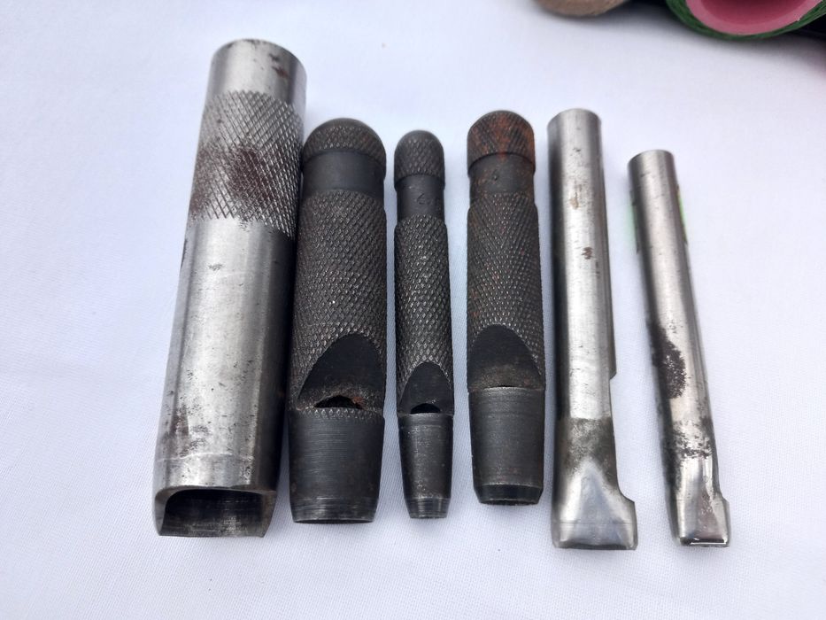 Набор инструментов пробои для работы с кожей