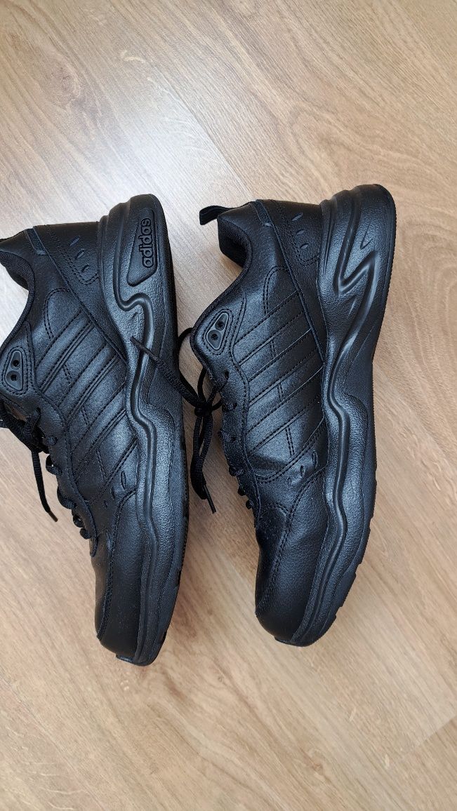 Кроссовки мужские Adidas Strutter 46,5
